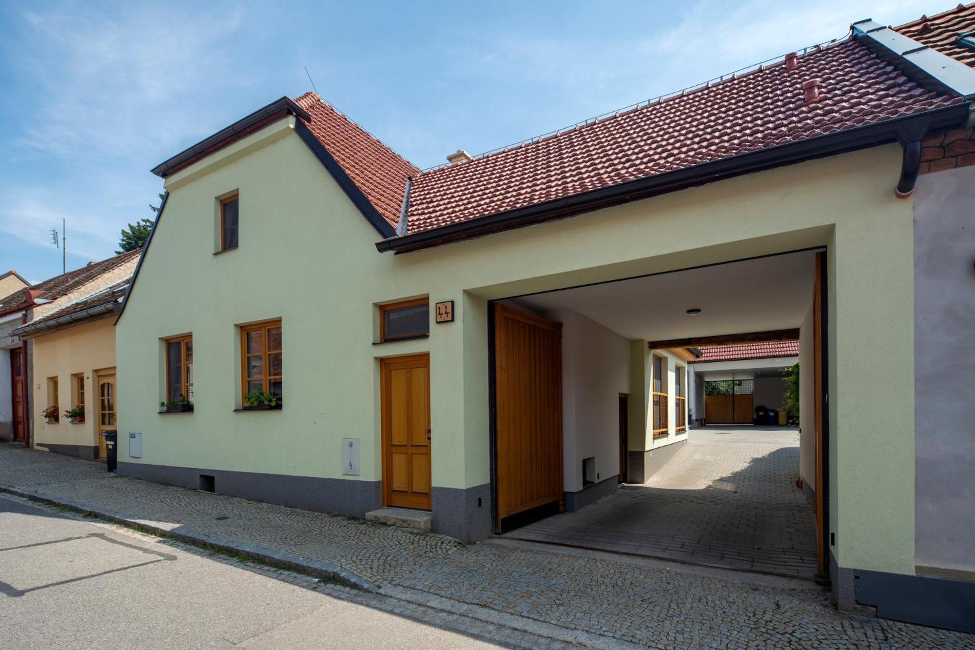 Apartmany Pod Namestim 2 Telc Exterior photo
